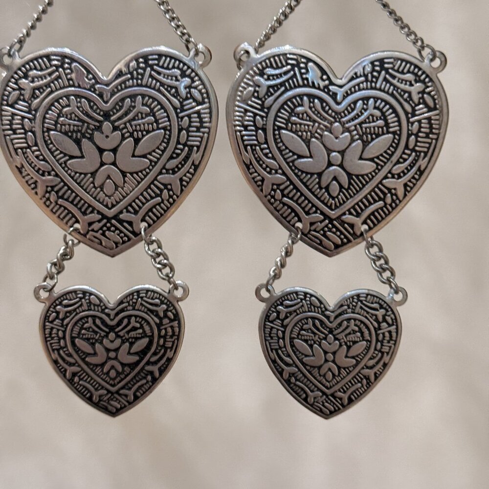 VINTAGE HEART SILVER EARRINGS - Picture 2 of 4